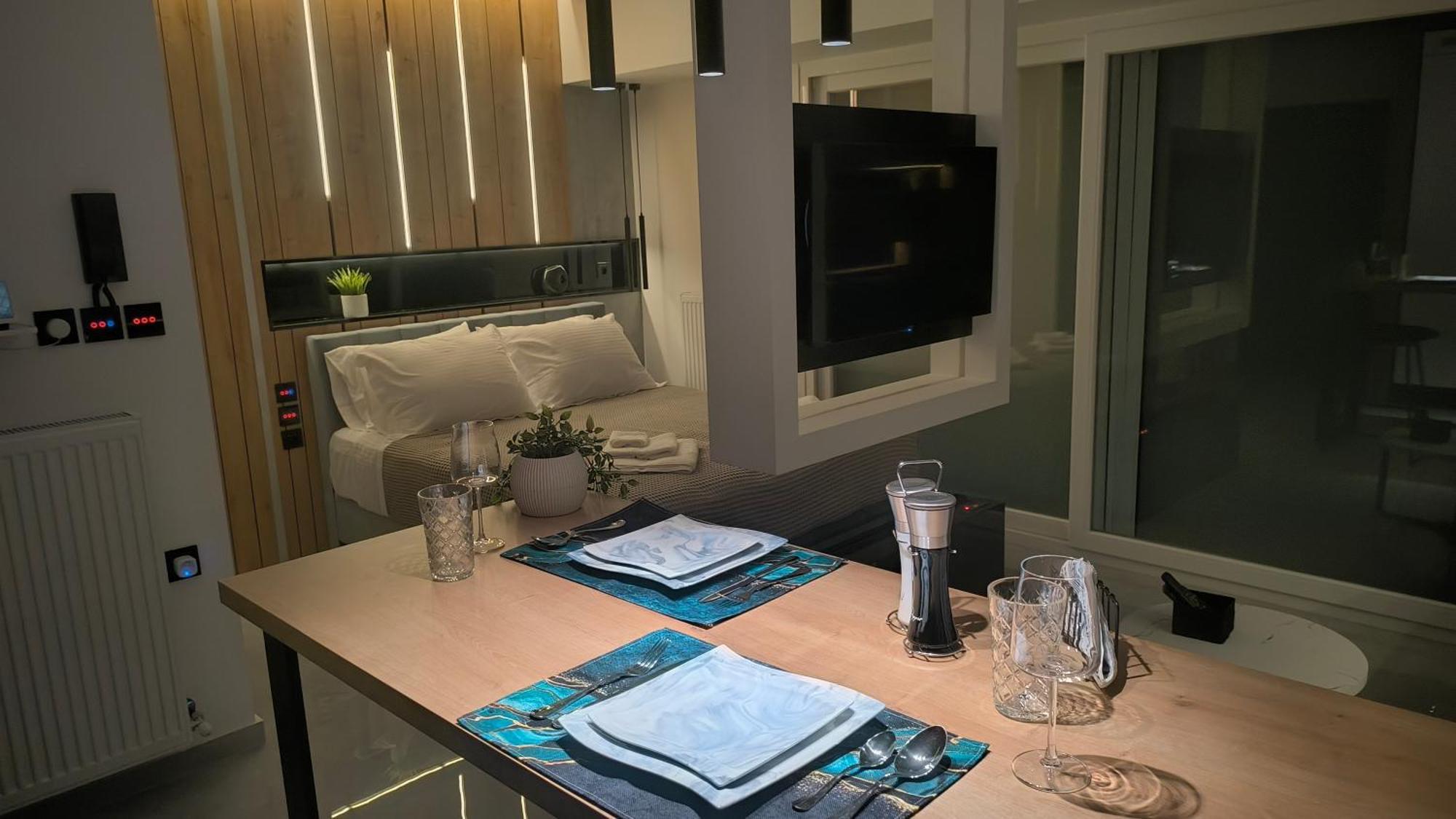 Larisa Absolute Suites, Sky View Smart Home Экстерьер фото